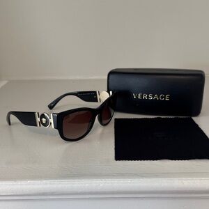 Versace VE 4372 GB1/13 Women’s Black Frame Sunglasses